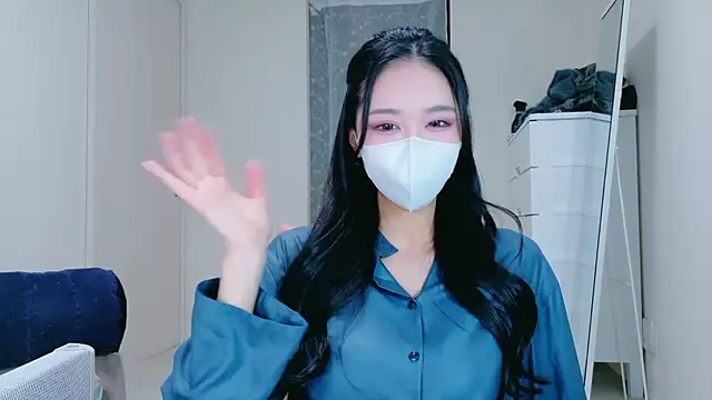 ramuchan desu online show from April 11, 12:15 am