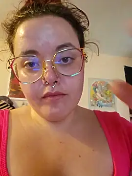 nuttiebuddy1 online show from September 19, 9:26 pm