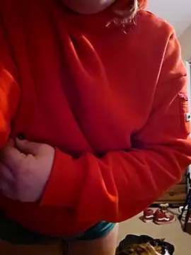 nuttiebuddy1 online show from October 4, 4:21 am