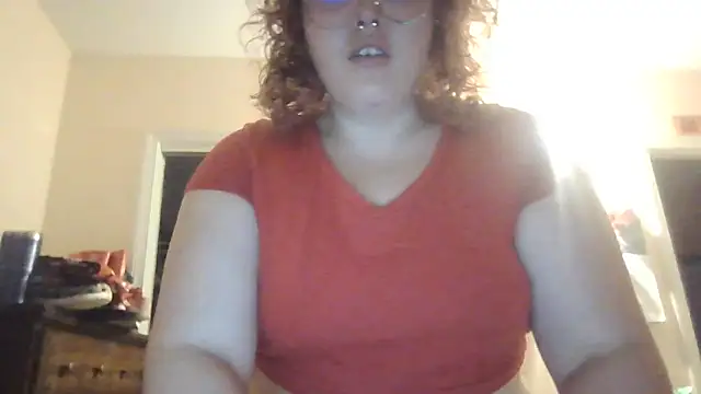 nuttiebuddy1 online show from October 9, 8:12 am