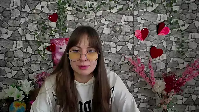 Snapshot of Amanda_Bright_ chatting on November 15, 11:40 am Amanda Bright online show from November 15, 11:40 am