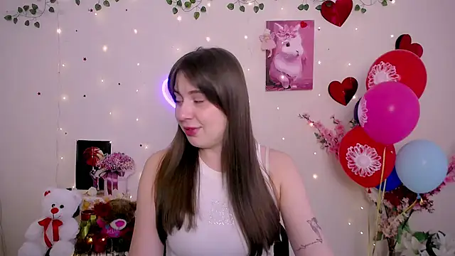 Amanda Bright  online show from March 28, 9:31 am