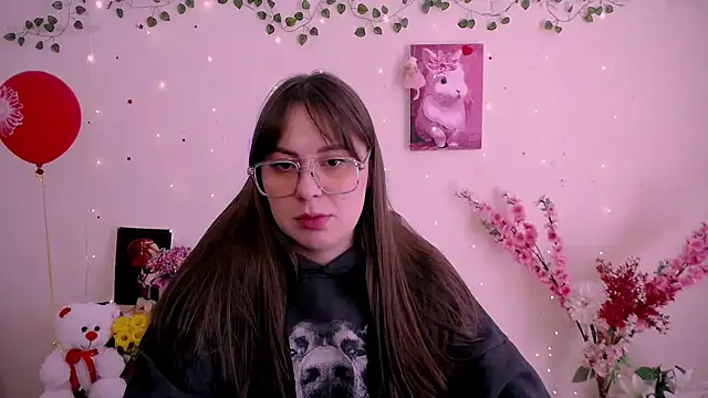 Amanda Bright  online show from April 14, 10:43 am