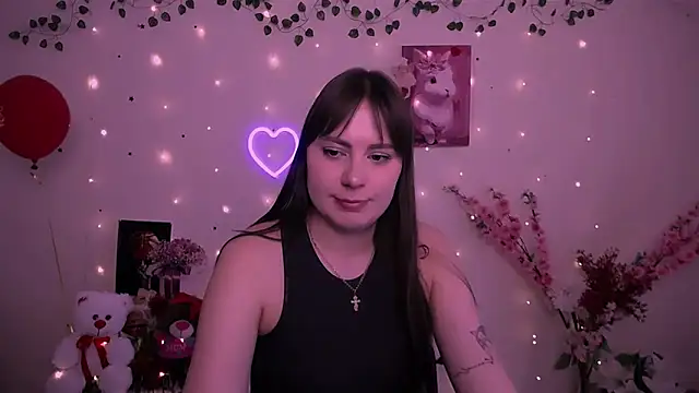 Amanda Bright  online show from April 23, 9:52 am