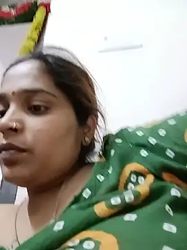 Snapshot of Trisha_71 chatting on June 18, 2:43 pm Trisha 71 online show from June 18, 2:43 pm
