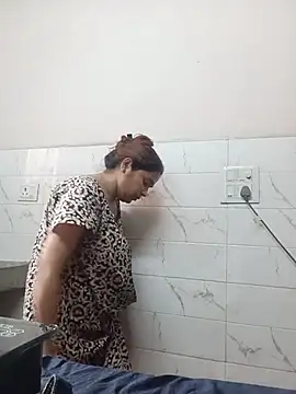 Snapshot of Trisha_71 chatting on June 30, 3:51 am Trisha 71 online show from June 30, 3:51 am