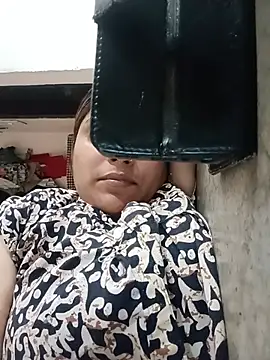 Snapshot of Trisha_71 chatting on July 1, 7:10 am Trisha 71 online show from July 1, 7:10 am