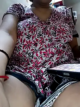 Snapshot of Trisha_71 chatting on July 11, 5:15 pm Trisha 71 online show from July 11, 5:15 pm