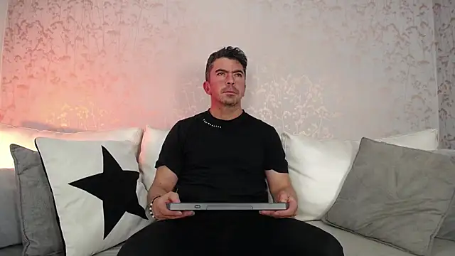 JuanKFit 45 online show from November 8, 1:44 pm