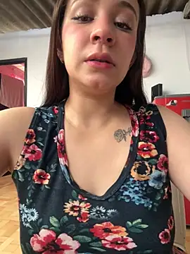 Snapshot of HinataArai chatting on June 2, 8:22 pm HinataArai online show from June 2, 8:22 pm