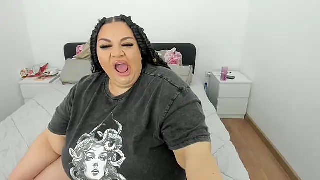 EvvaBBW online show from November 25, 6:30 pm