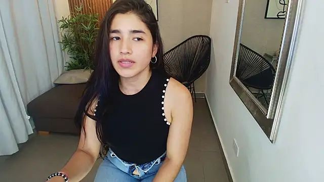 Snapshot of Lia_Mar_ chatting on September 15, 6:08 pm Lia Mar  online show from September 15, 6:08 pm