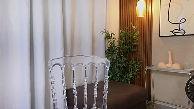 Snapshot of Lia_Mar_ chatting on October 9, 6:06 pm Lia Mar  online show from October 9, 6:06 pm