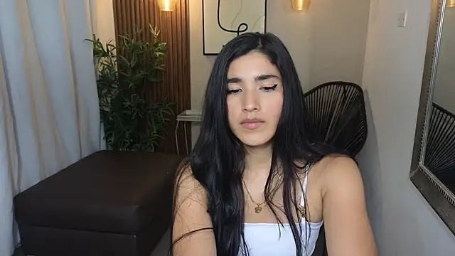 Snapshot of Lia_Mar_ chatting on October 17, 6:10 pm Lia Mar  online show from October 17, 6:10 pm