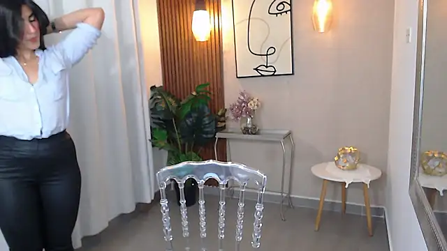 Lia Mar  online show from March 21, 6:11 pm