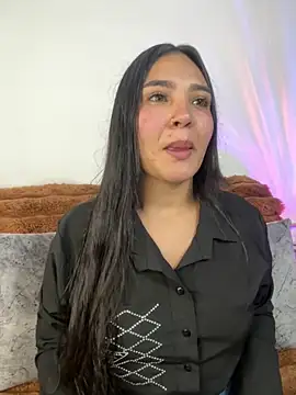 meli  brown online show from November 19, 4:23 am