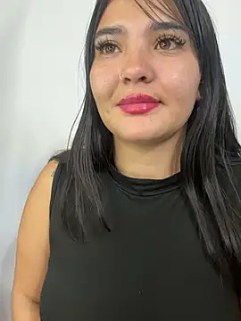 Snapshot of meli__brown chatting on April 27, 8:34 am meli brown online show from April 27, 8:34 am