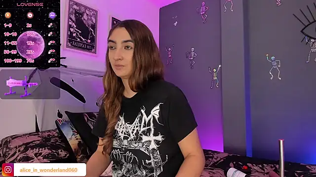 Alice Dickinssonn online show from October 7, 12:57 pm