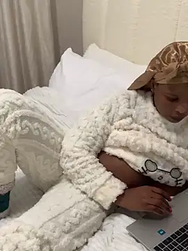 jayjayja19 online show from April 24, 4:53 pm