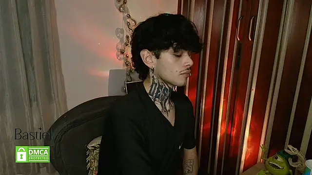 Snapshot of Mihail_leroy chatting on September 12, 12:55 am Mihail leroy online show from September 12, 12:55 am