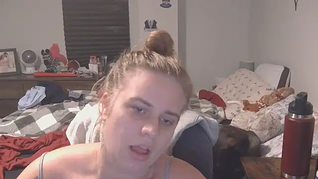 Snapshot of Sexyblonde12344 chatting on September 14, 3:11 pm Sexyblonde12344 online show from September 14, 3:11 pm