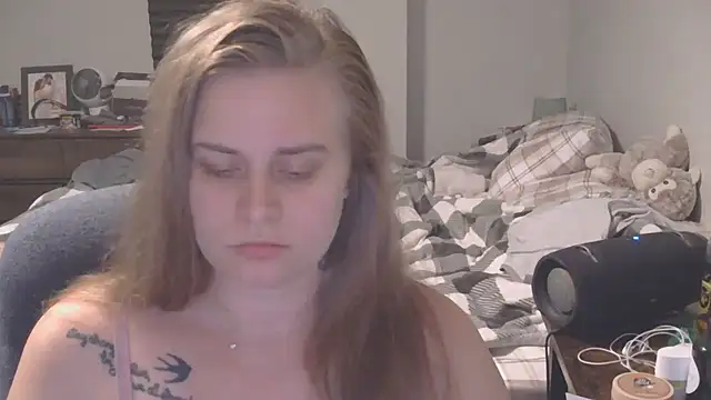 Snapshot of Sexyblonde12344 chatting on November 26, 5:36 pm Sexyblonde12344 online show from November 26, 5:36 pm