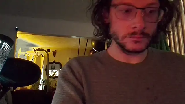 Snapshot of MasterDaddyCool chatting on November 9, 3:54 pm MasterDaddyCool online show from November 9, 3:54 pm