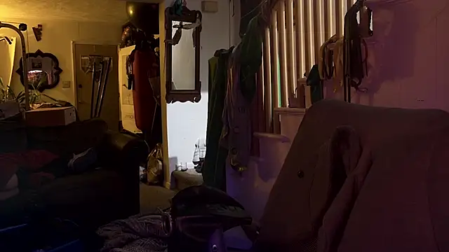 Snapshot of MasterDaddyCool chatting on November 28, 4:59 am MasterDaddyCool online show from November 28, 4:59 am