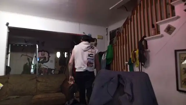 Snapshot of MasterDaddyCool chatting on December 5, 12:58 pm MasterDaddyCool online show from December 5, 12:58 pm