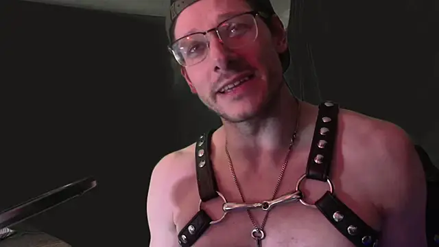 MasterDaddyCool online show from February 22, 12:01 am