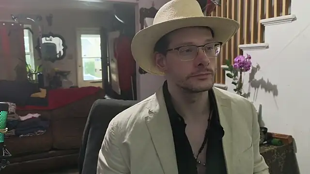 MasterDaddyCool online show from March 31, 10:10 pm