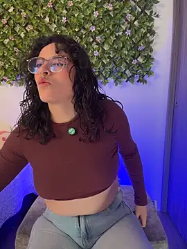 Katheerine online show from December 22, 1:35 am