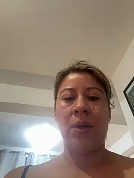 luna desiree online show from March 19, 1:04 pm