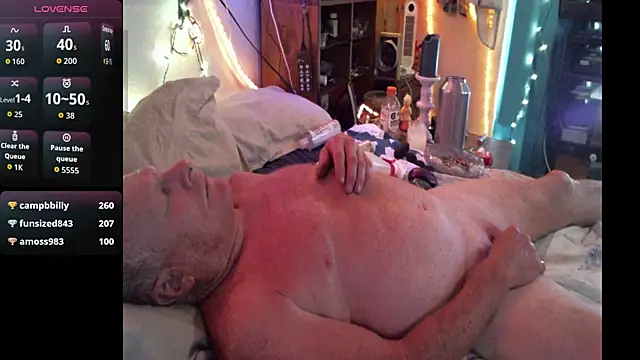 Pussyeat2please online show from April 12, 2:44 pm