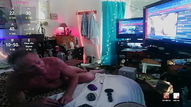 Snapshot of Pussyeat2please chatting on April 25, 1:41 pm Pussyeat2please online show from April 25, 1:41 pm