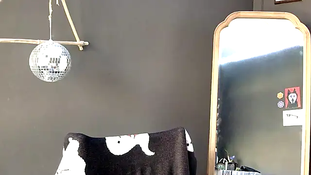 Snapshot of jinjasnack chatting on March 22, 9:07 pm jinjasnack online show from March 22, 9:07 pm