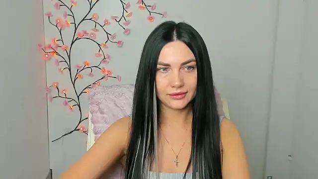 Lune Moon online show from March 20, 6:24 pm