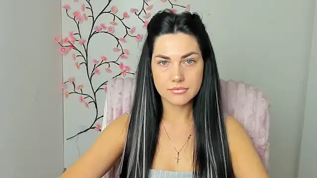 Lune Moon online show from April 14, 5:24 am