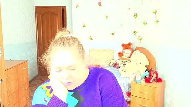 Audrey Aura online show from September 29, 5:23 am