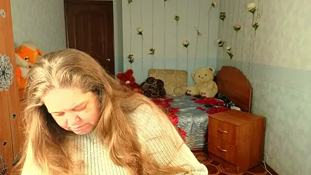 Audrey Aura online show from November 21, 5:17 am