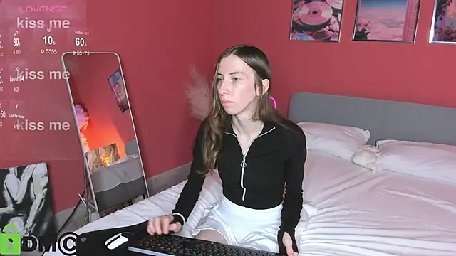 Snapshot of Lisbeth__Salander chatting on September 15, 2:44 am Lisbeth Salander online show from September 15, 2:44 am