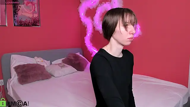 Snapshot of Lisbeth__Salander chatting on November 30, 2:04 am Lisbeth Salander online show from November 30, 2:04 am