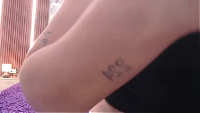 aixa show online show from December 4, 12:25 pm