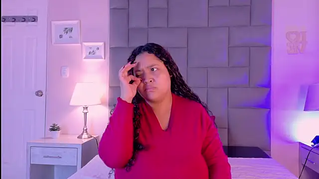 KITY HILL online show from September 12, 4:23 am