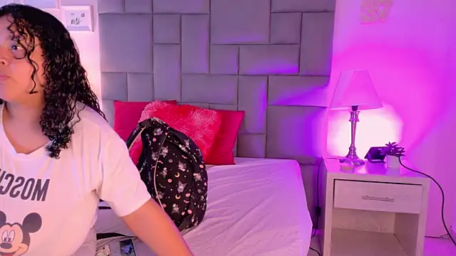 KITY HILL online show from September 30, 5:23 am