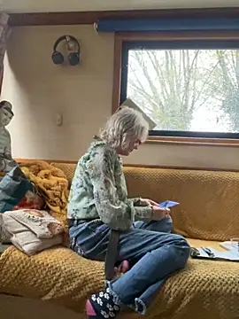 Snapshot of ladyboatlady chatting on October 19, 3:23 pm ladyboatlady online show from October 19, 3:23 pm