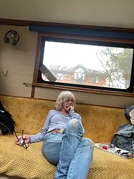 ladyboatlady online show from November 11, 3:12 pm