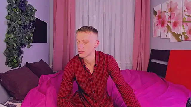 InkedJames online show from September 29, 4:34 pm