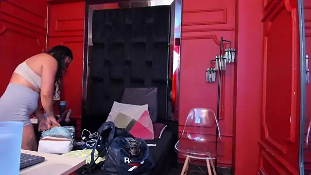 bellarivera  online show from April 21, 7:17 pm