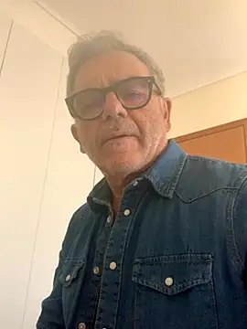 Snapshot of MARCO_NI chatting on December 2, 3:07 pm MARCO NI online show from December 2, 3:07 pm